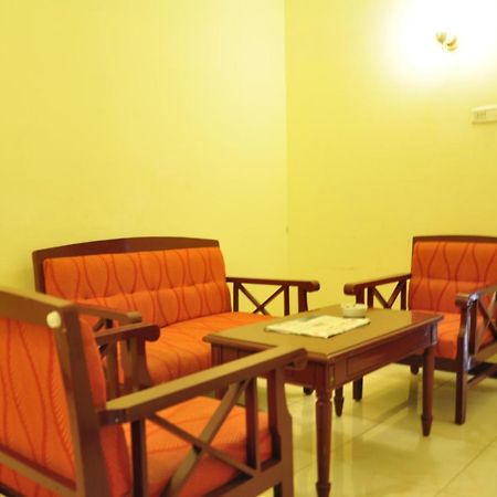 Hotel Orange Blossom Tiruchirappalli Exterior foto
